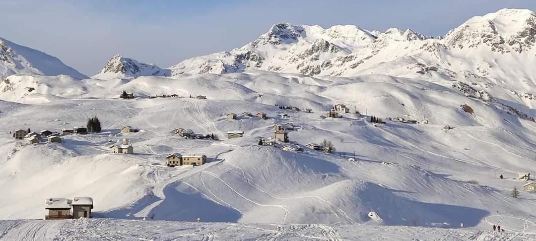Rifugio "Mai Tardi" Hotel Madesimo Eksteriør billede